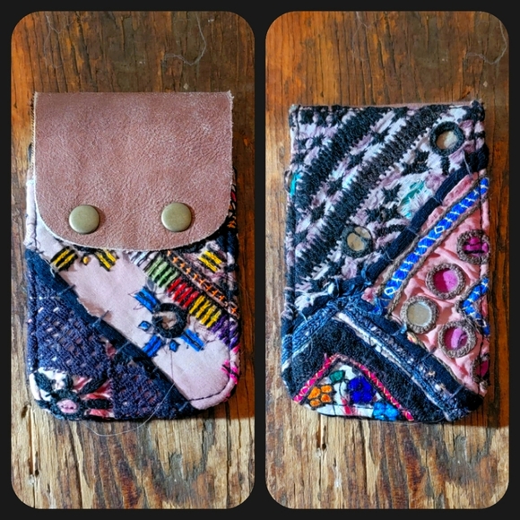 Free People Handbags - 🌎👽 Free People Boho Embroidered Repurposed vtg banjara hippie Wallet card case